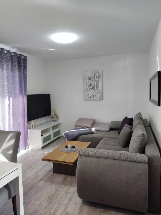 Apartmani Ima Rovanjska Luaran gambar