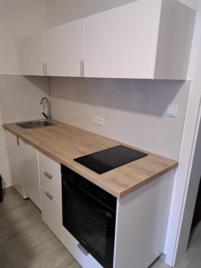 Apartmani Ima Rovanjska Luaran gambar